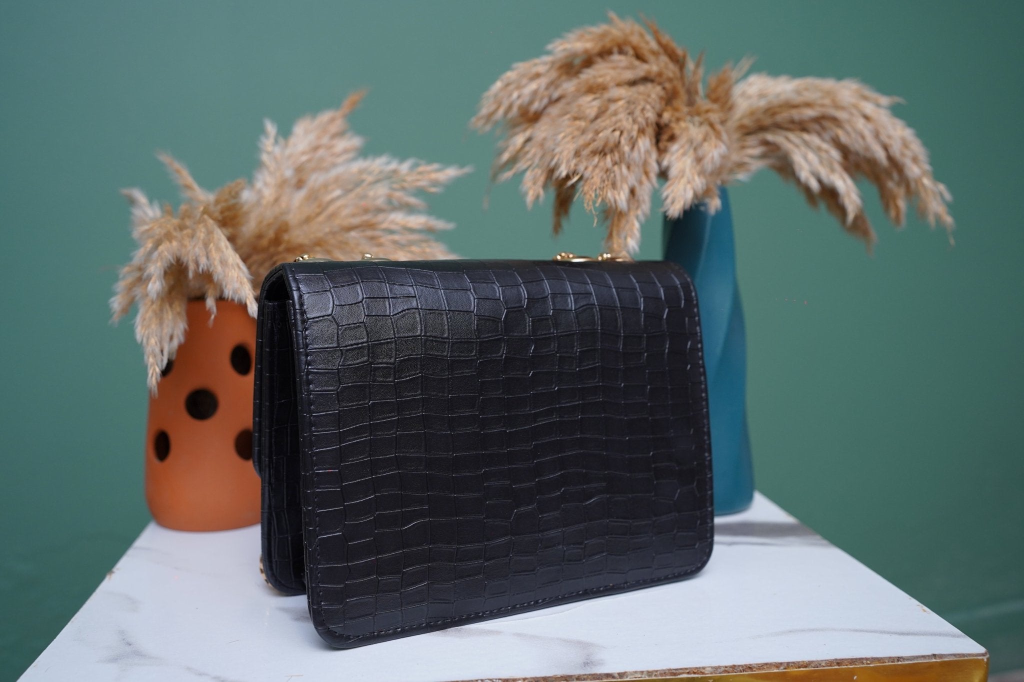 Black Textured Handbag - Toronto Yarn