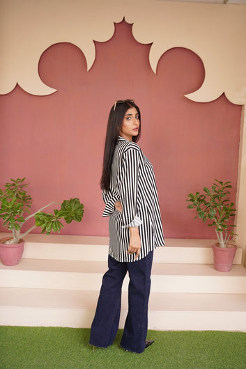 Black White Lining Shirt - Toronto Yarn