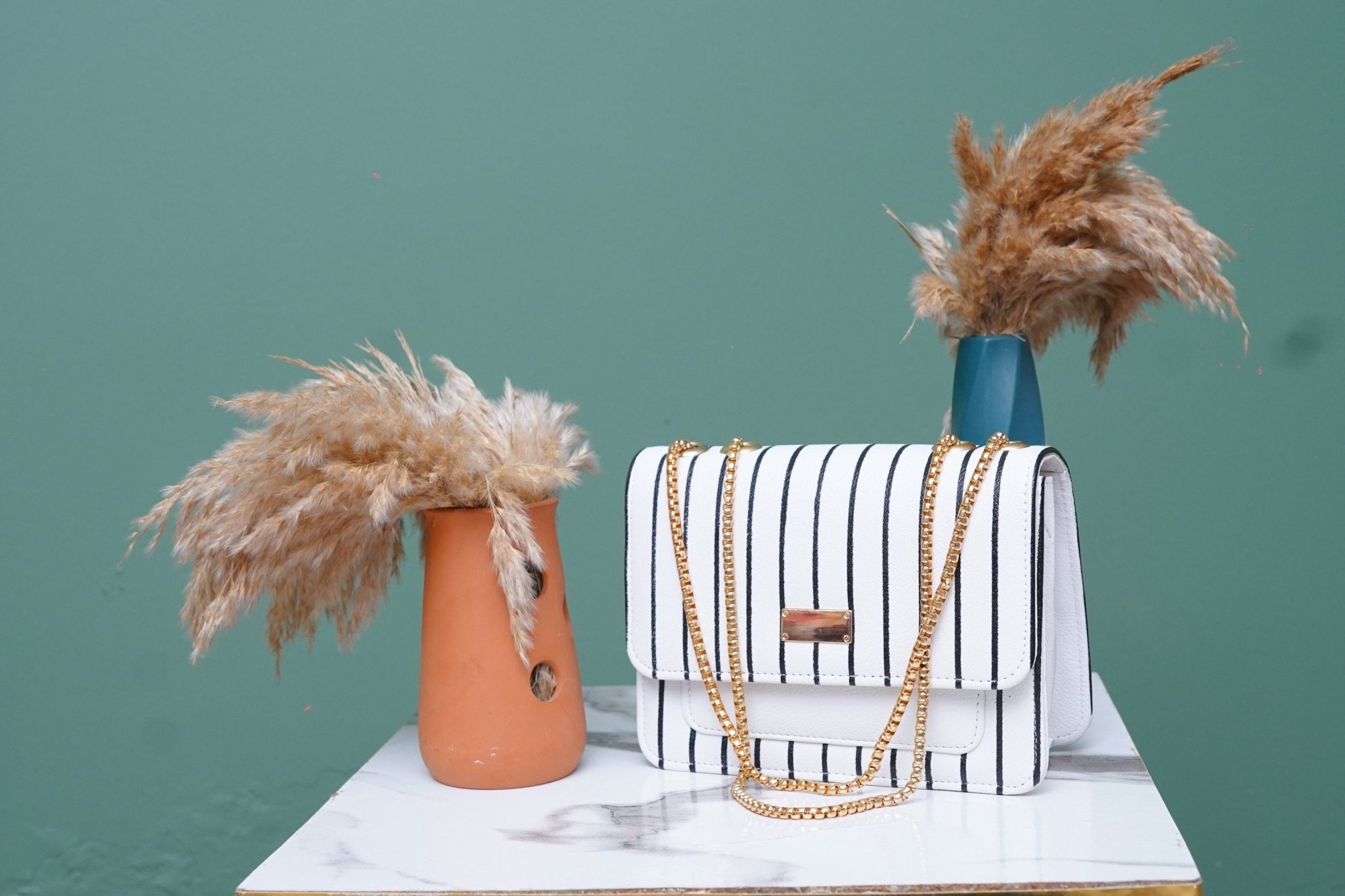 White Lining Handbag - Toronto Yarn