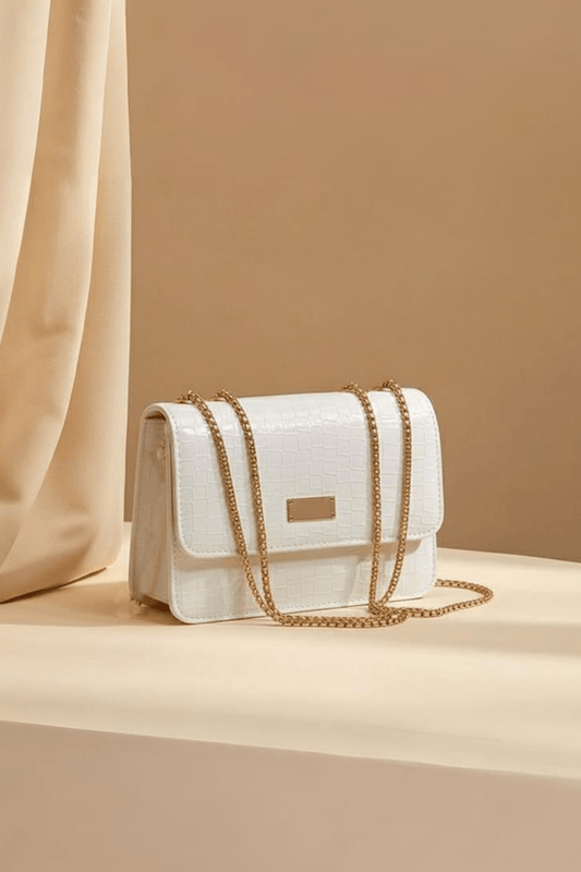White Textured Handbag - Toronto Yarn